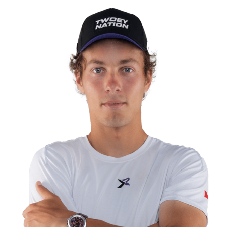 コナー・ガーネット